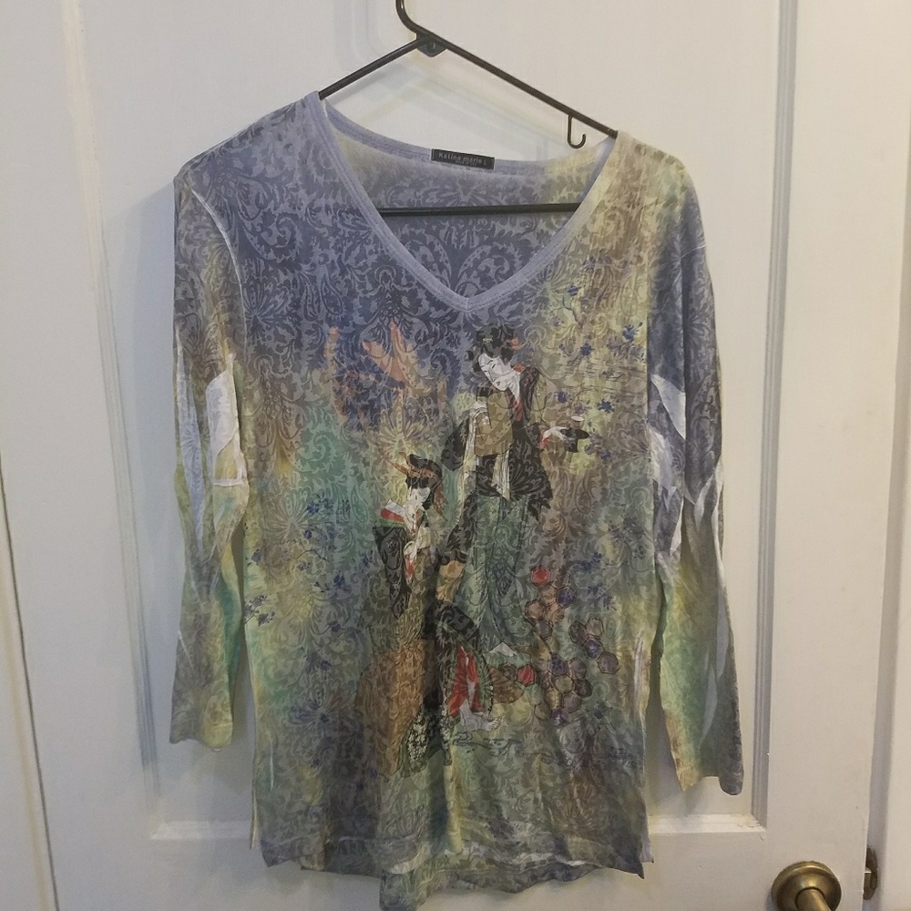 Burnout long sleeve with Geisha print